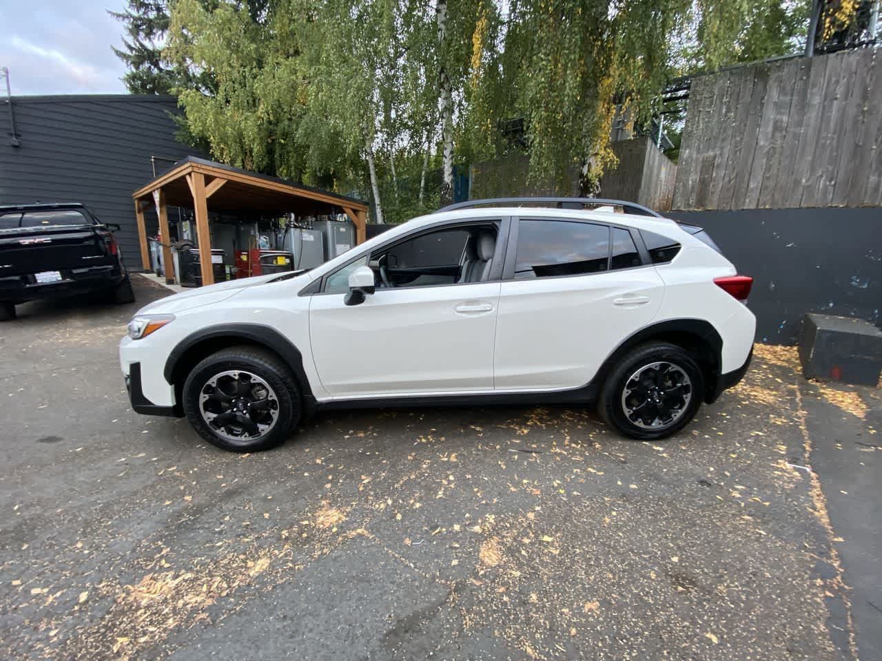 Used 2023 Subaru Crosstrek 2.0i Premium AWD/4WD image 3