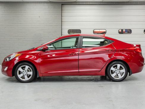 Used 2012 Hyundai Elantra GLS w/ Preferred Pkg 3 image 4