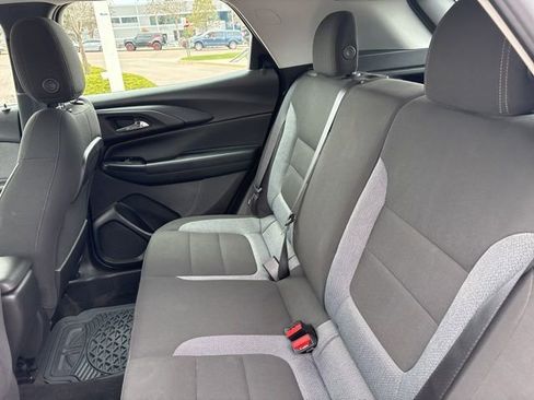Used 2022 Chevrolet TrailBlazer LS AWD/4WD image 14