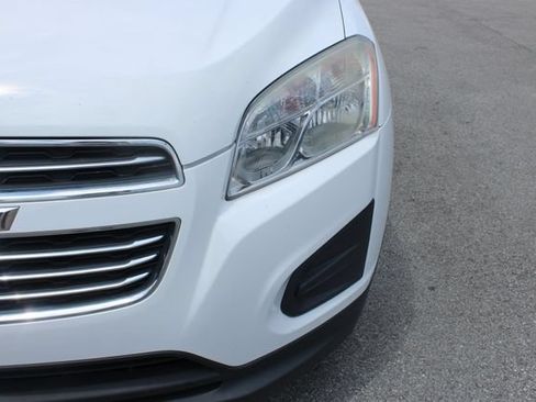 Used 2015 Chevrolet Trax LT w/ LT Plus Package FWD image 38