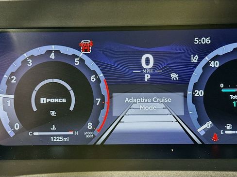 Used 2025 Toyota 4Runner Limited image 12