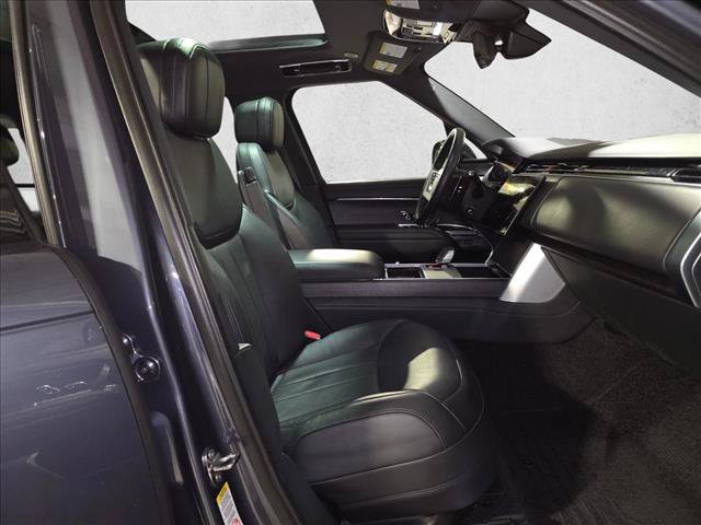 Used 2025 Land Rover Range Rover Long Wheelbase SE AWD/4WD image 10