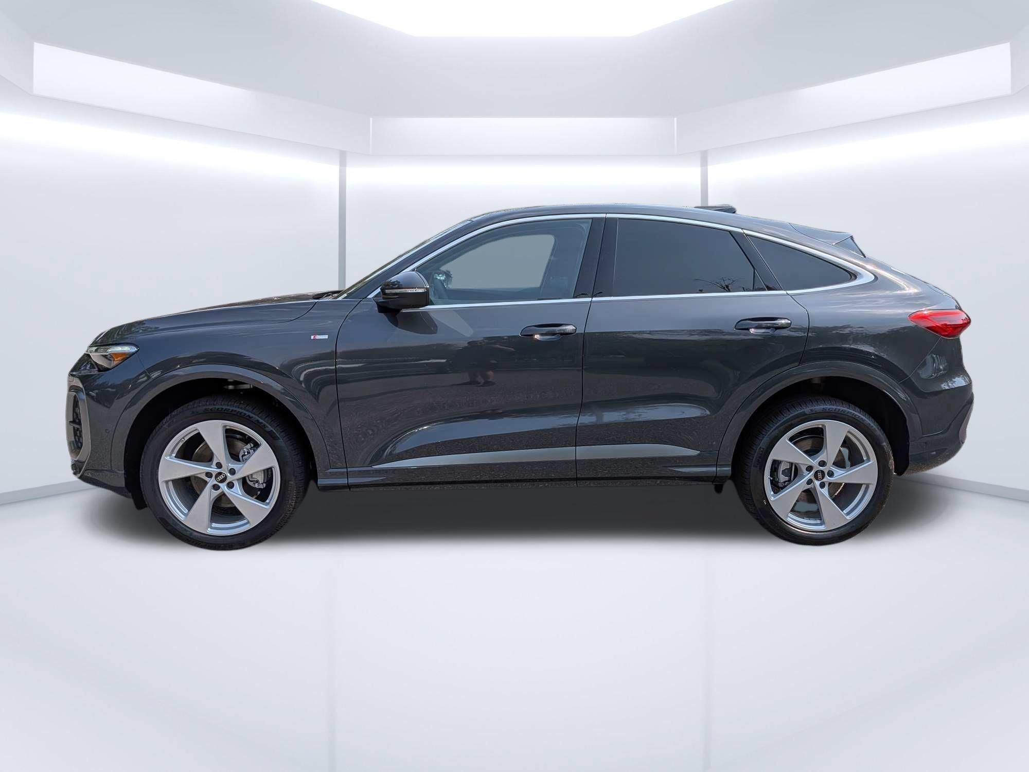New 2026 Audi Q5 Premium Plus AWD/4WD image 6
