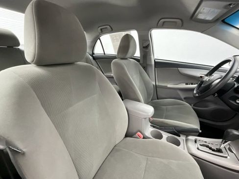 Used 2011 Toyota Corolla LE image 12