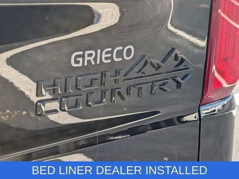 Used 2025 Chevrolet Silverado 1500 High Country w/ Midnight Edition AWD/4WD image 8