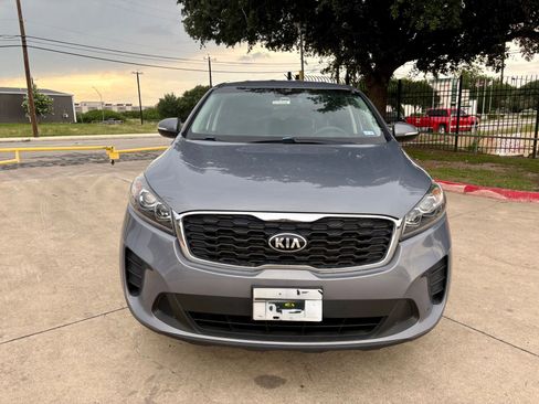 Used 2020 Kia Sorento FWD V6 image 8