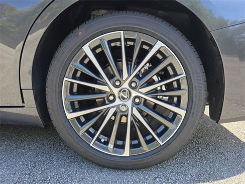New 2025 Lexus ES 350 w/ Premium Package image 15