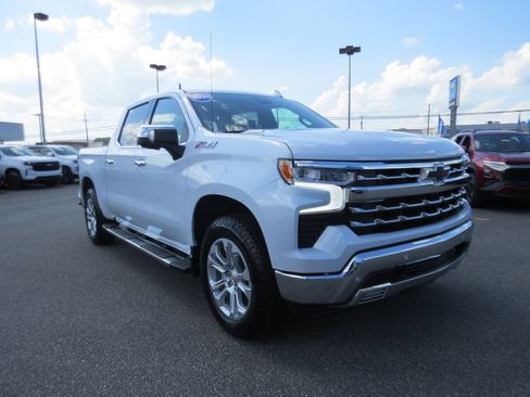 Certified 2026 Chevrolet Silverado 1500 LTZ w/ Z71 Off-Road Package AWD/4WD image 4