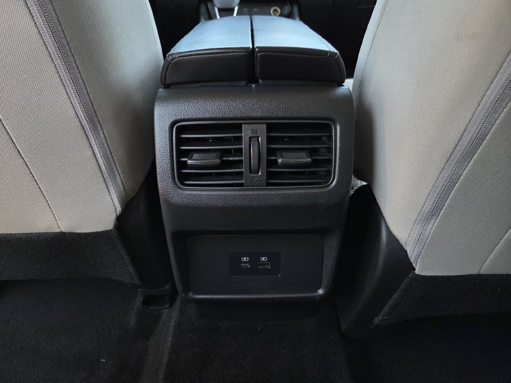 Used 2023 Nissan Rogue SV AWD/4WD image 22