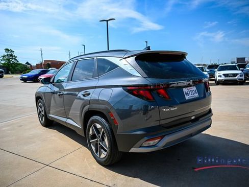 Used 2026 Hyundai Tucson SEL FWD image 3