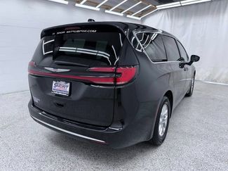 Used 2023 Chrysler Pacifica Touring-L FWD video 2