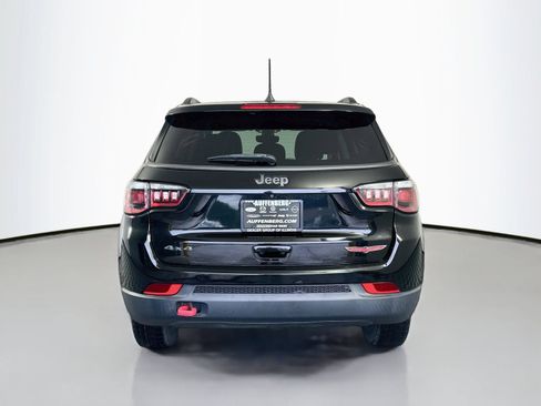 Used 2018 Jeep Compass Trailhawk w/ Leather Interior Group AWD/4WD image 6