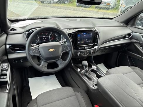 Used 2023 Chevrolet Traverse LT AWD/4WD image 11