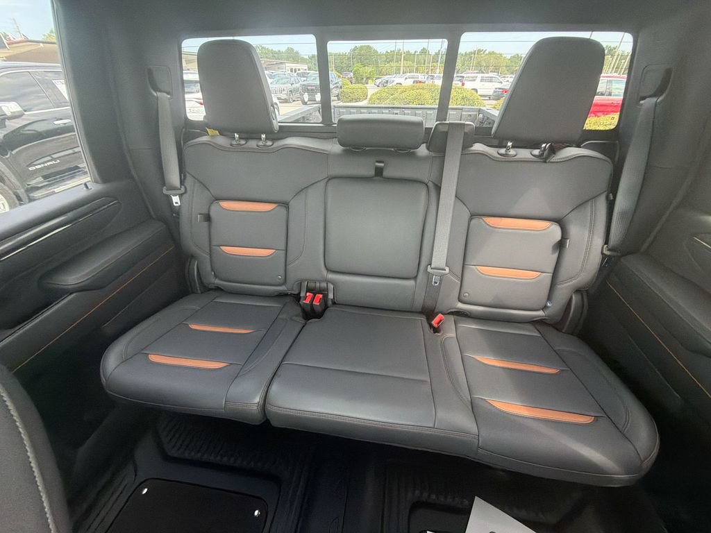 Certified 2025 GMC Sierra 2500 AT4 AWD/4WD image 15