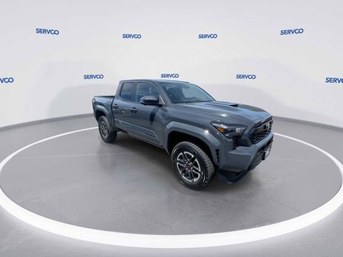 Used 2024 Toyota Tacoma TRD Sport image 2