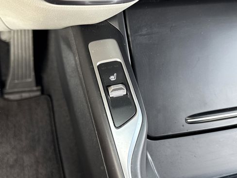 Used 2023 Kia Sorento EX image 11