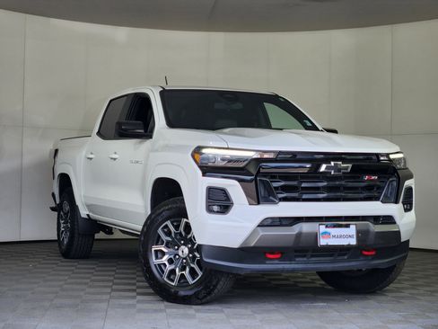 Used 2023 Chevrolet Colorado Z71 AWD/4WD image 1