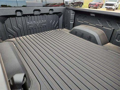 New 2025 GMC Sierra 1500 Denali Ultimate image 8