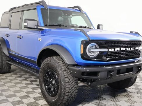 Used 2022 Ford Bronco Wildtrak AWD/4WD image 3