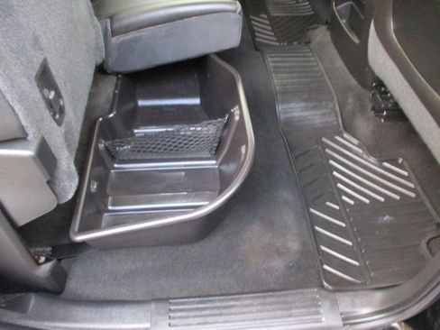 Used 2015 GMC Sierra 1500 SLT w/ SLT Crew Cab Value Package image 29