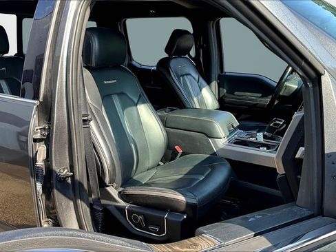 Used 2018 Ford F150 Platinum w/ Technology Package image 28