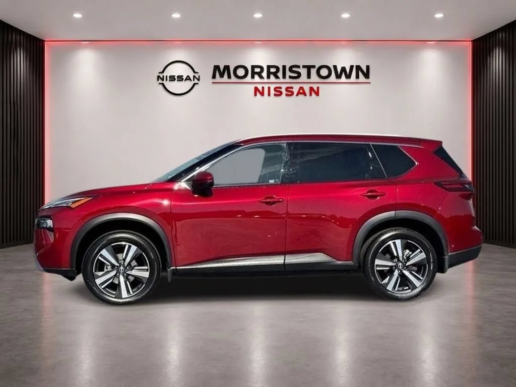 Used 2025 Nissan Rogue SL w/ SL Premium Package FWD image 5