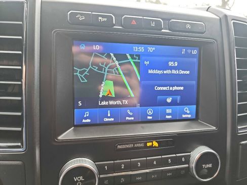 Used 2020 Ford Expedition Limited image 25