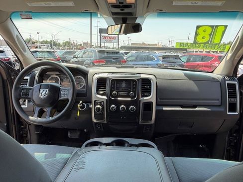 Used 2018 RAM 1500 Classic SLT RWD image 18