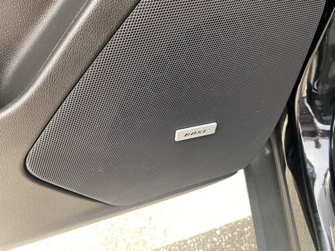 Used 2021 Cadillac XT5 Premium Luxury w/ LPO, Floor Liner Package AWD/4WD image 20