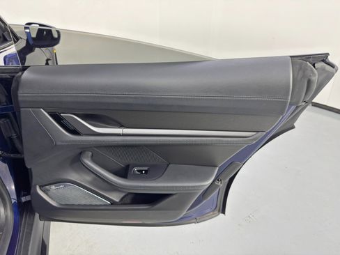Used 2020 Porsche Taycan image 48