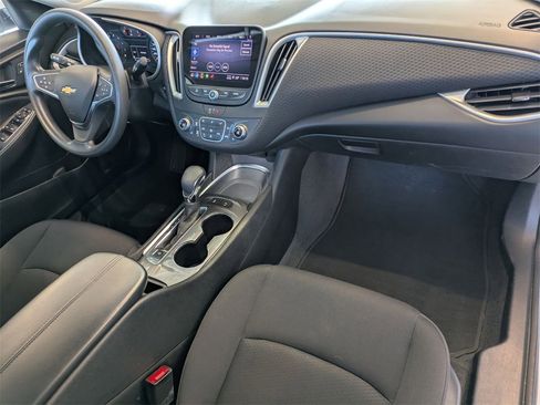 Used 2024 Chevrolet Malibu LT image 20