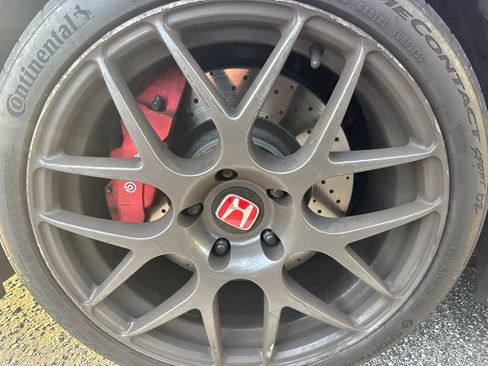 Used 2017 Honda Civic Type R image 7