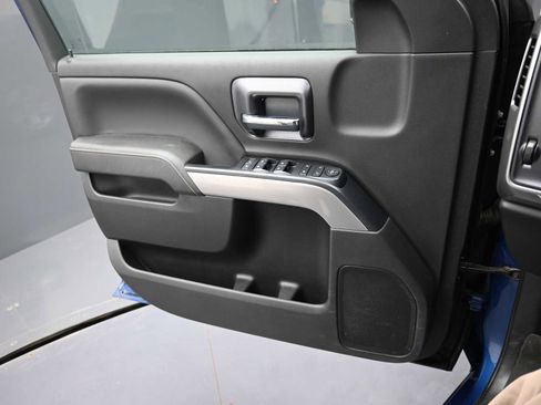 Used 2018 Chevrolet Silverado 1500 LT w/ All Star Edition image 10