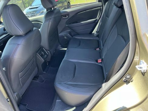 Certified 2025 Subaru Forester Limited w/ Popular Package AWD/4WD image 20