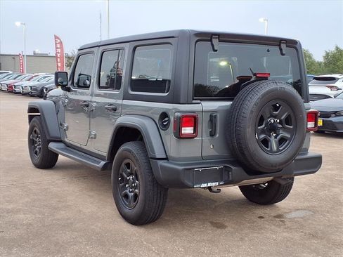 Used 2023 Jeep Wrangler Sport image 3