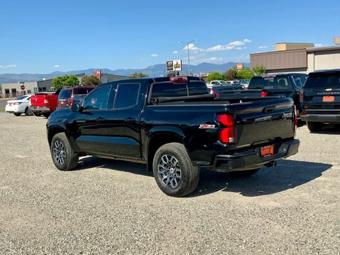 Used 2025 Chevrolet Colorado Z71 AWD/4WD image 3
