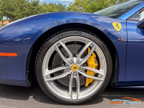 Used 2017 Ferrari 488 Spider RWD image 43