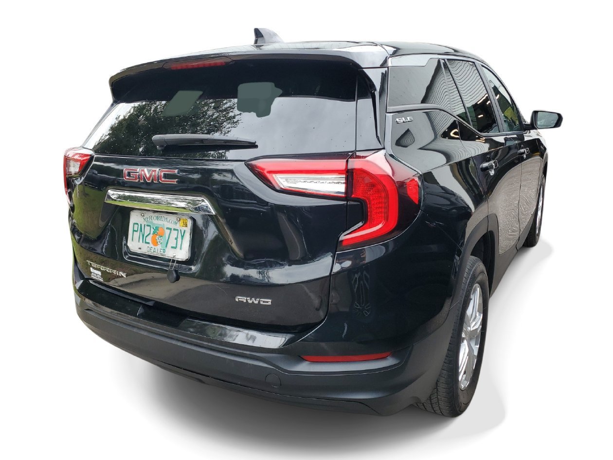 Used 2024 GMC Terrain SLE AWD/4WD image 4