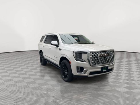 Certified 2024 GMC Yukon Denali AWD/4WD image 39
