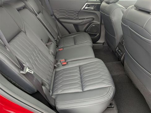 New 2026 Mitsubishi Outlander SEL image 31