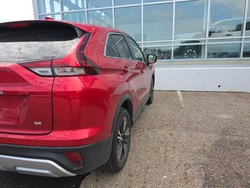 Used 2025 Mitsubishi Eclipse Cross AWD image 3