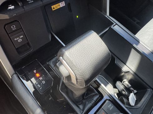 Used 2023 Toyota Tundra Platinum image 30