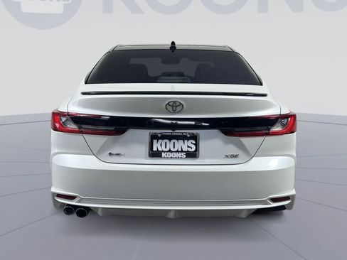 Used 2025 Toyota Camry XSE FWD image 10