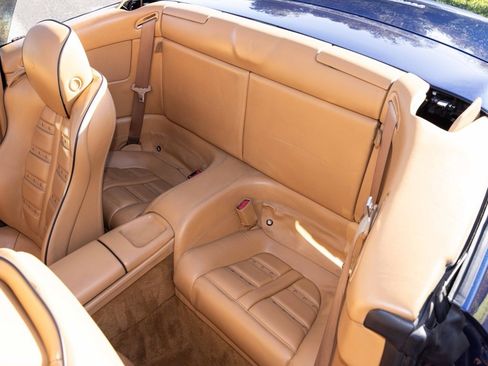 Used 2011 Ferrari California image 32