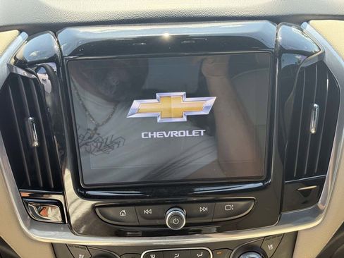 Used 2022 Chevrolet Traverse Premier w/ LPO, Blackout Package image 33