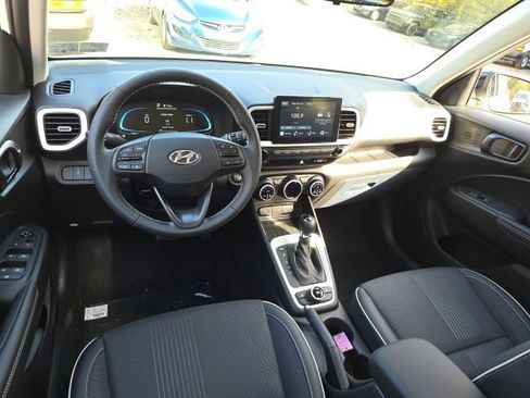 New 2026 Hyundai Venue SEL image 6