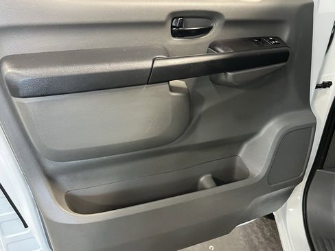 Used 2021 Nissan NV 1500 S image 21