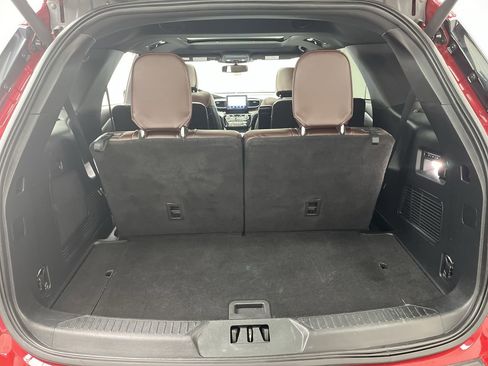 Certified 2023 Ford Explorer Platinum w/ Equipment Group 601A image 33
