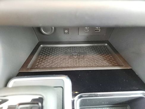 Used 2025 Nissan Pathfinder SL w/ SL Premium Package FWD image 31
