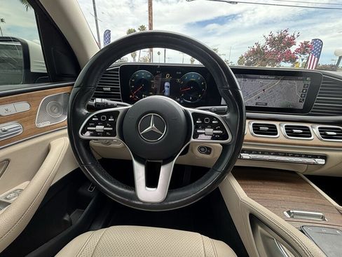 Used 2021 Mercedes-Benz GLE 350 w/ Premium Package image 24